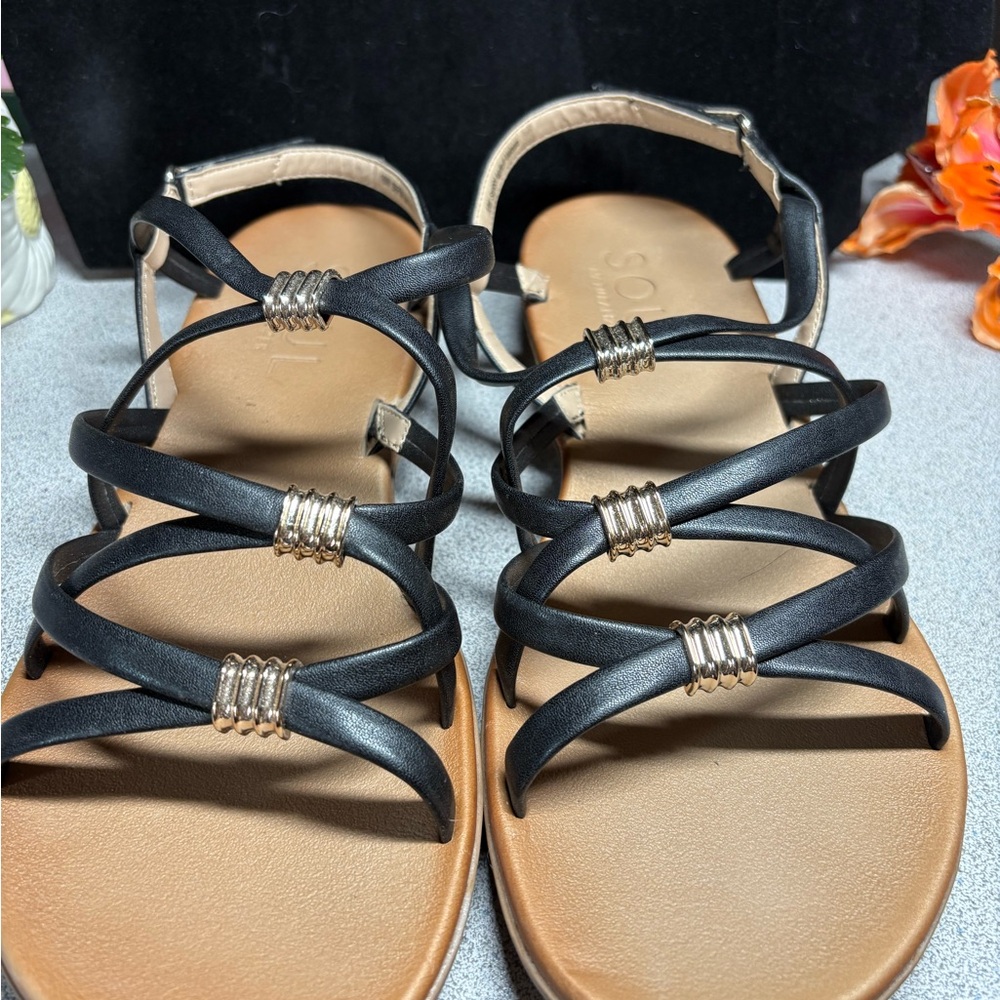 Naturalizer Elegant Black and Gold Strappy Sandals